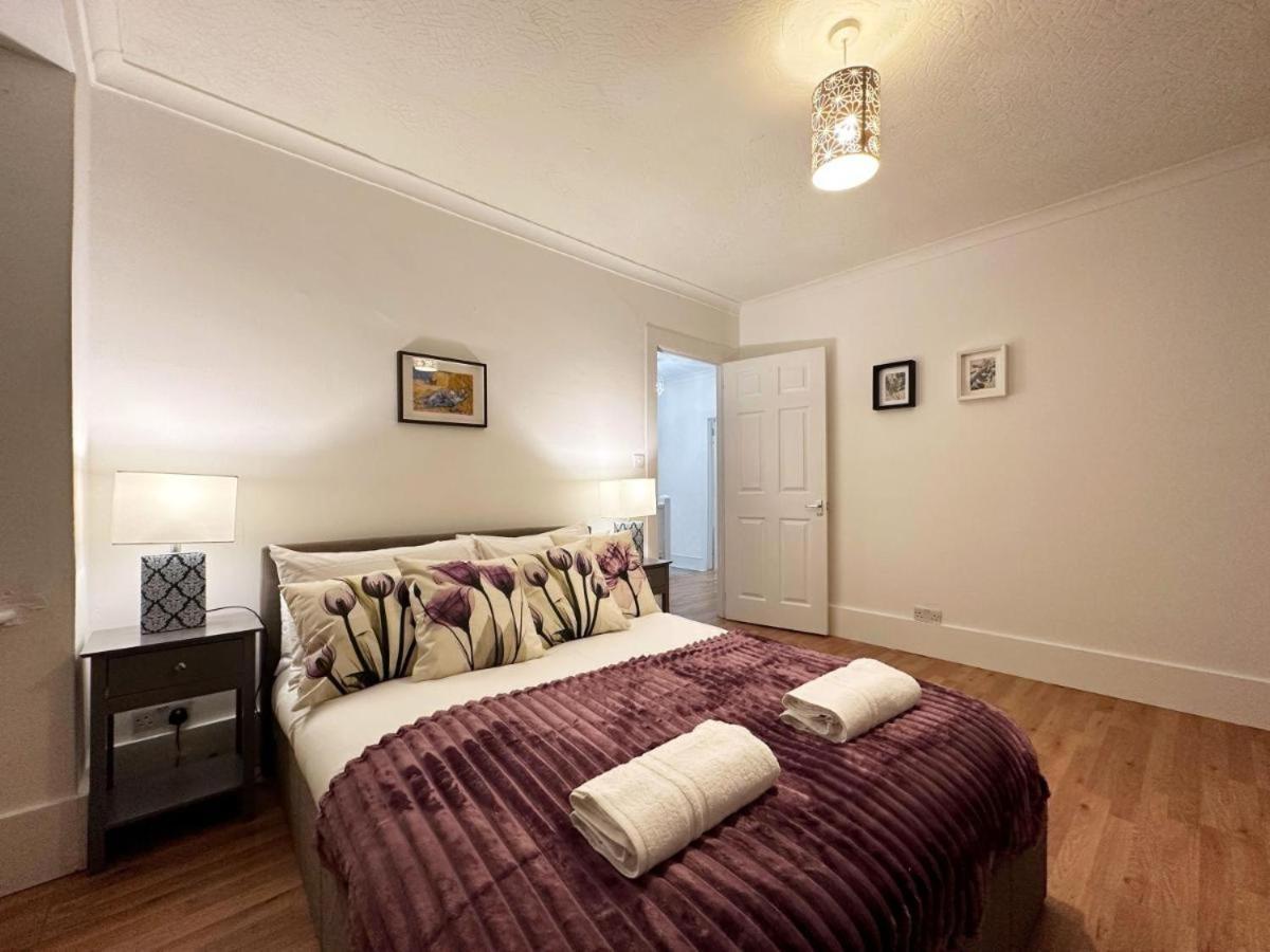 Charming 3-Bedroom Family Home London Ngoại thất bức ảnh