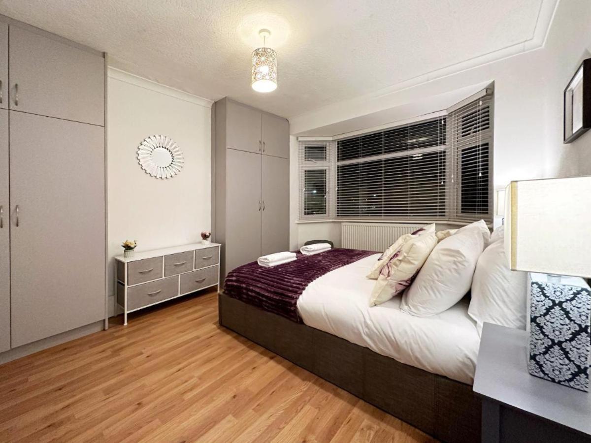 Charming 3-Bedroom Family Home London Ngoại thất bức ảnh