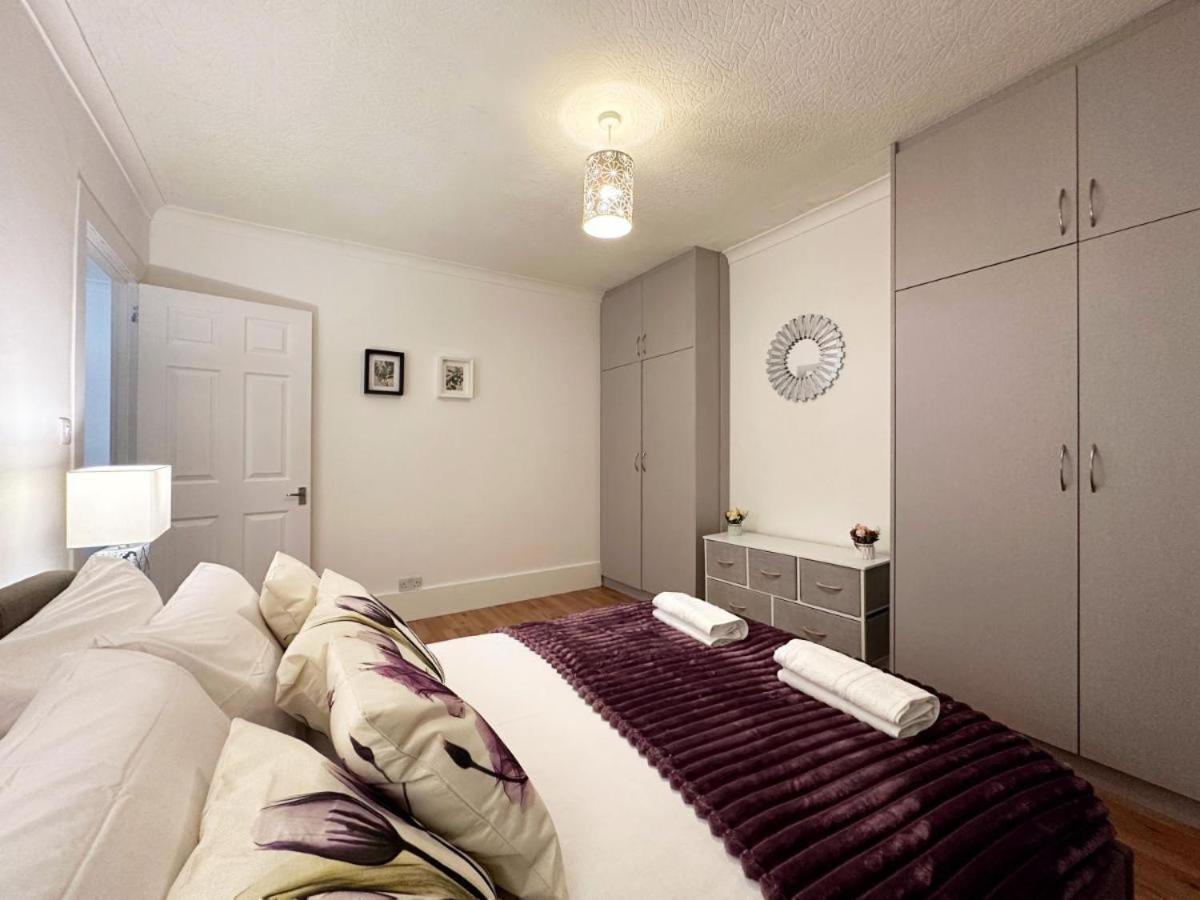 Charming 3-Bedroom Family Home London Ngoại thất bức ảnh