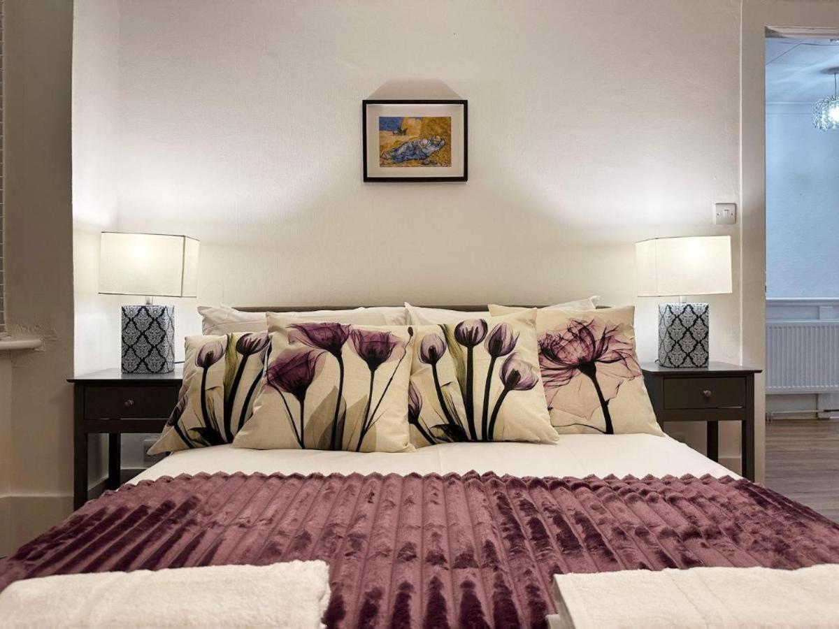 Charming 3-Bedroom Family Home London Ngoại thất bức ảnh